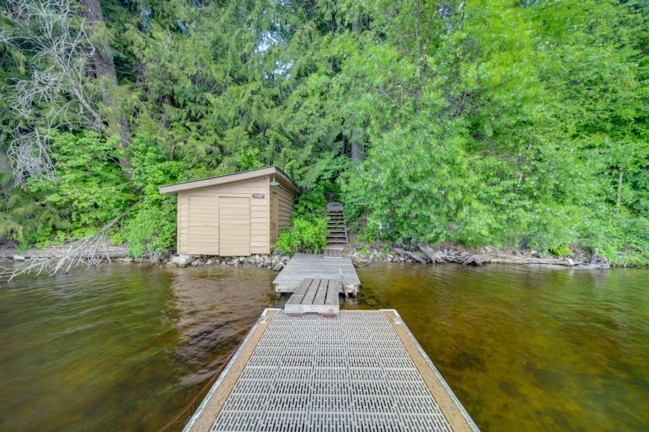 Waterfront Newport Vacation Rental On Sacheen Lake Exterior photo